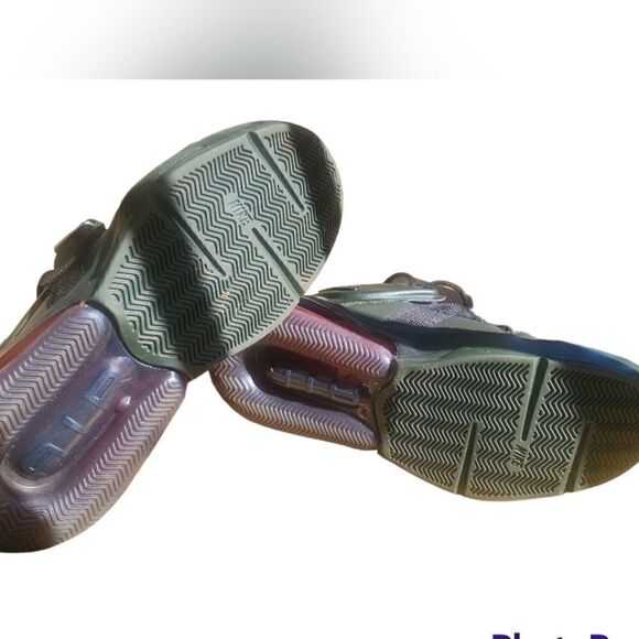 NIKE AIR FORCE 270 GS YOUTH SIZE 5Y   , excellent condition - Picture 4 of 4